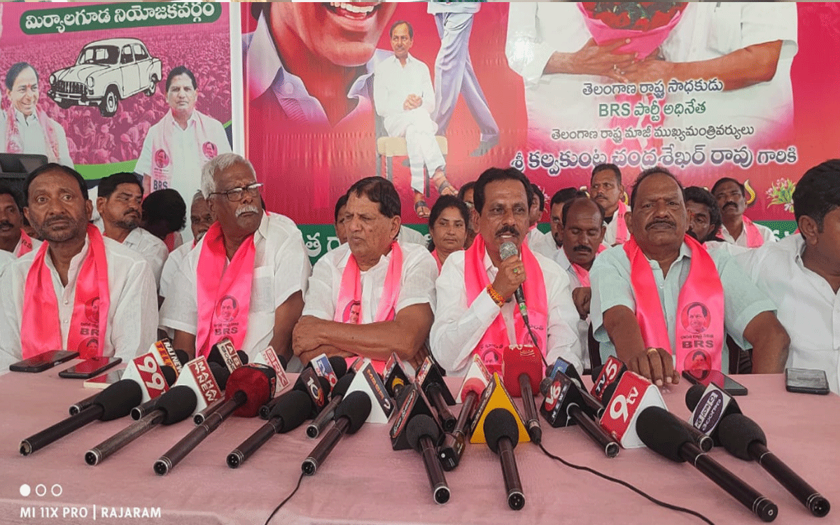 Miryalaguda : కాంగ్రెస్ పాల‌న‌లో గ్రామాలు అస్తవ్యస్థం : మాజీ ఎమ్మెల్యే రమావత్‌ రవీందర్‌నాయక్‌