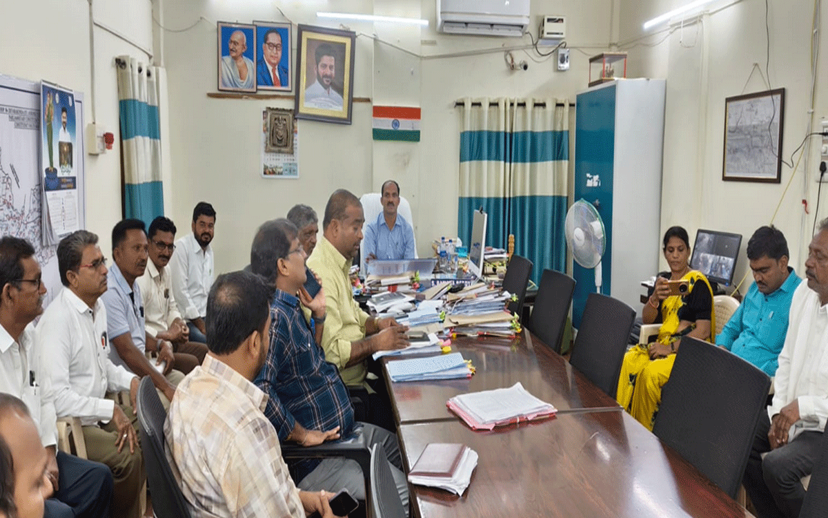 Chandampeta : నేరేడుగొమ్ము, చందంపేట ల‌బ్ధిదారుల‌కు రేపు రేషన్ కార్డుల‌ పంపిణీ : ఆర్డీఓ రమణా రెడ్డి