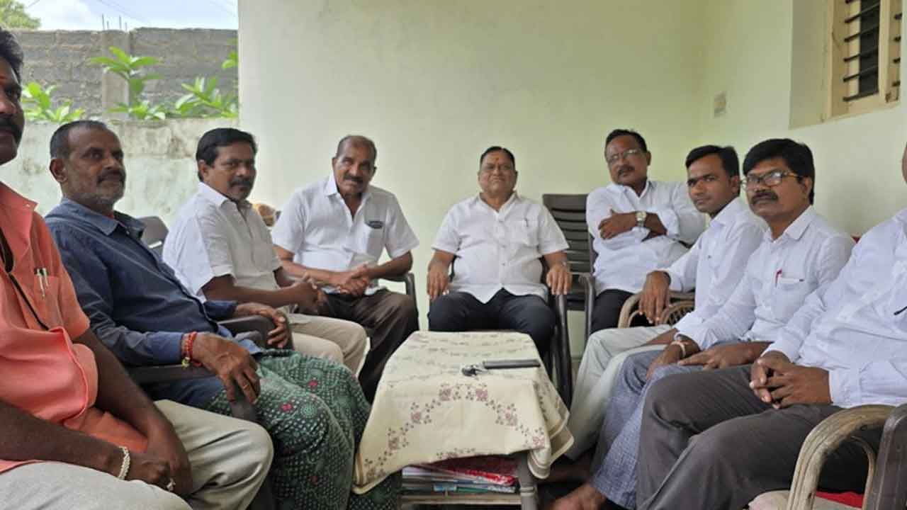 Redyanayak | బీసీలను మోసం చేయడమే రేవంత్ రెడ్డి లక్ష్యం : మాజీ ఎమ్మెల్యే రెడ్యానాయక్