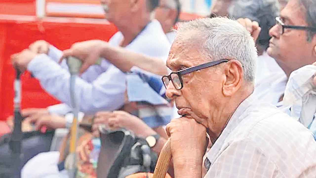 వెయ్యితో గౌరవంగా వేగేది ఎట్లా?