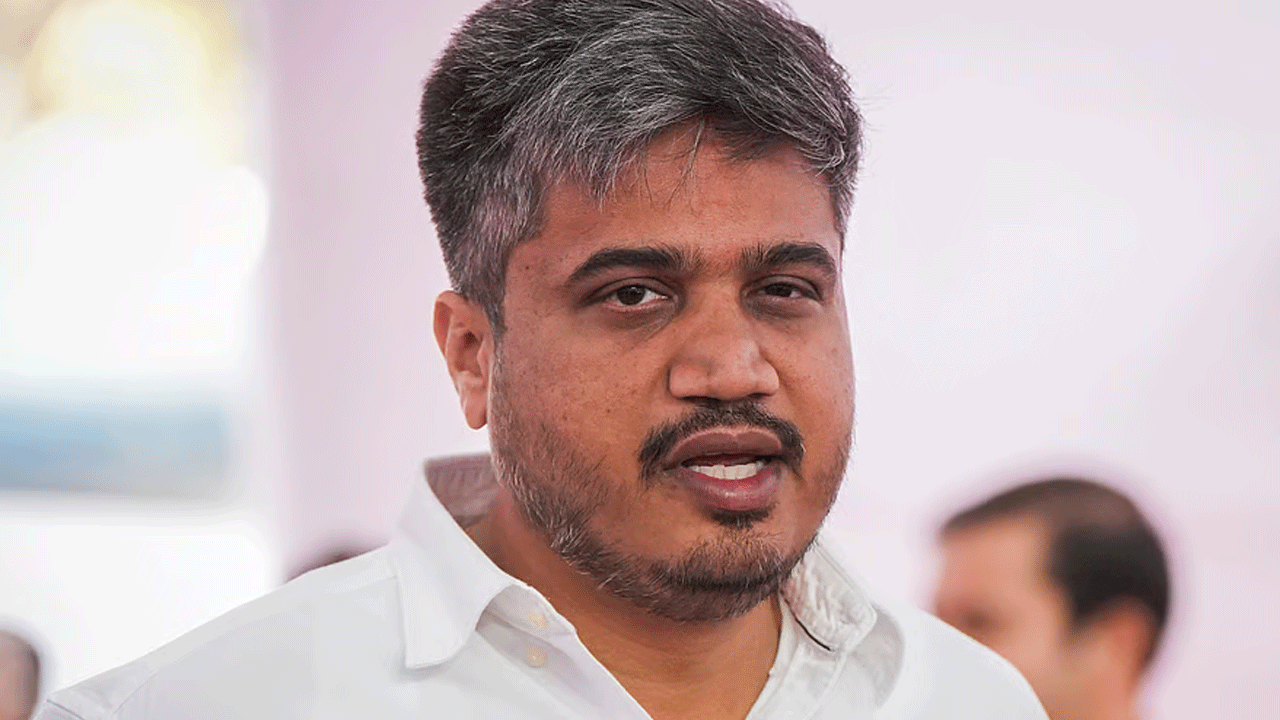 Phone Tapping: టాపింగ్ భ‌యంతో ఫోన్లు స్విచాఫ్ చేసిన మంత్రులు