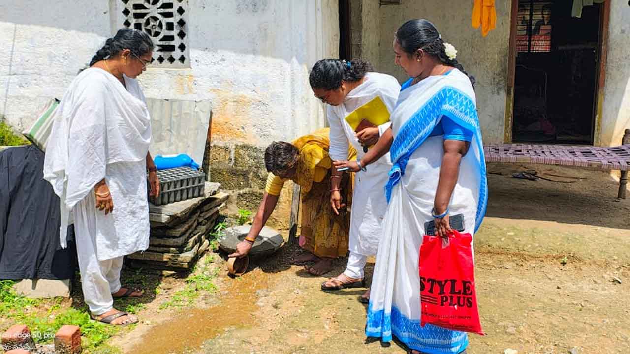 Sanitation programs | సింగరేణి మండలంలో ప్రత్యేక పారిశుధ్య కార్యక్రమాలు చేపట్టిన వైద్య సిబ్బంది