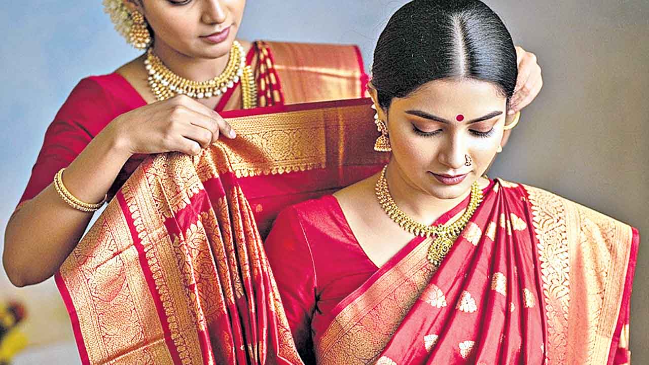 పట్టుచీర పట్టు చిక్కాలంటే..