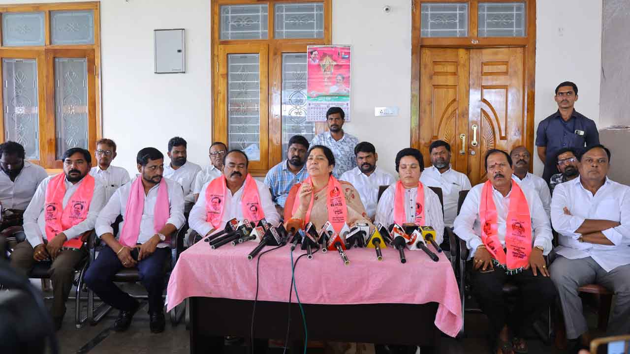 Satyavati Rathod | కాంగ్రెస్ ప్రజా పాలన సభ అట్టర్ ప్లాప్ : సత్యవతి రాథోడ్