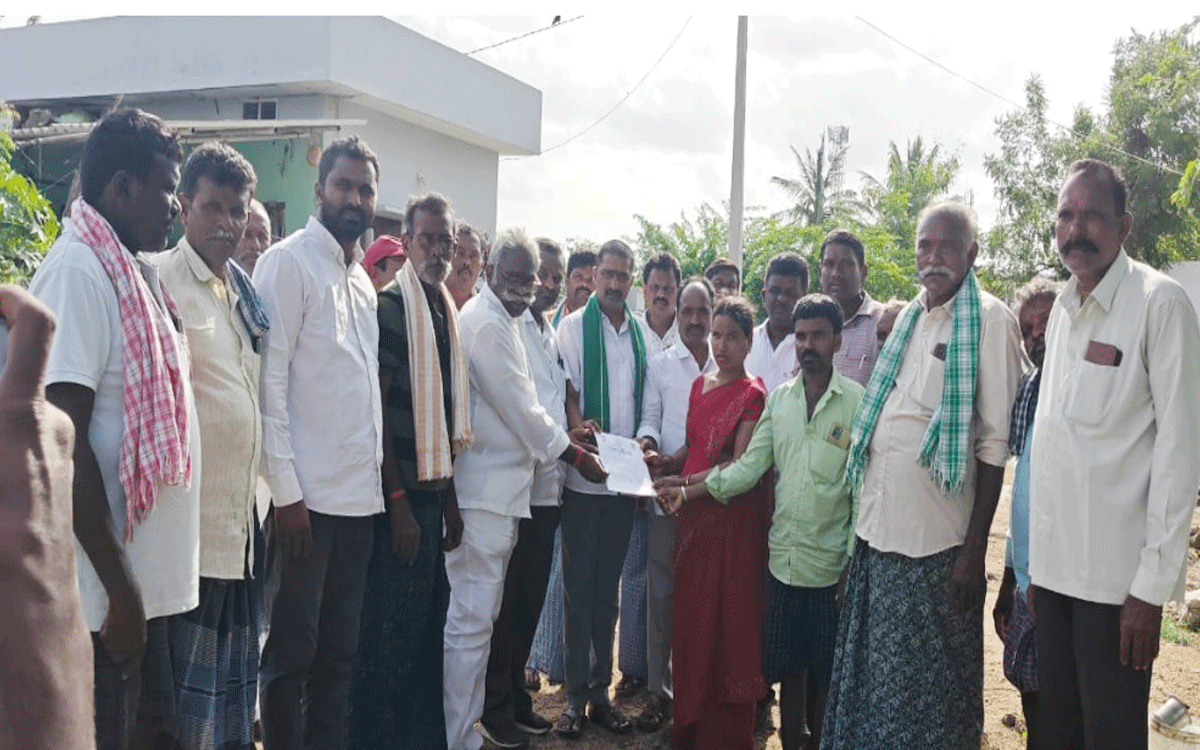 Nidamanoor : పేద‌ల సొంతింటి క‌ల సాకారం : అంకతి సత్యం