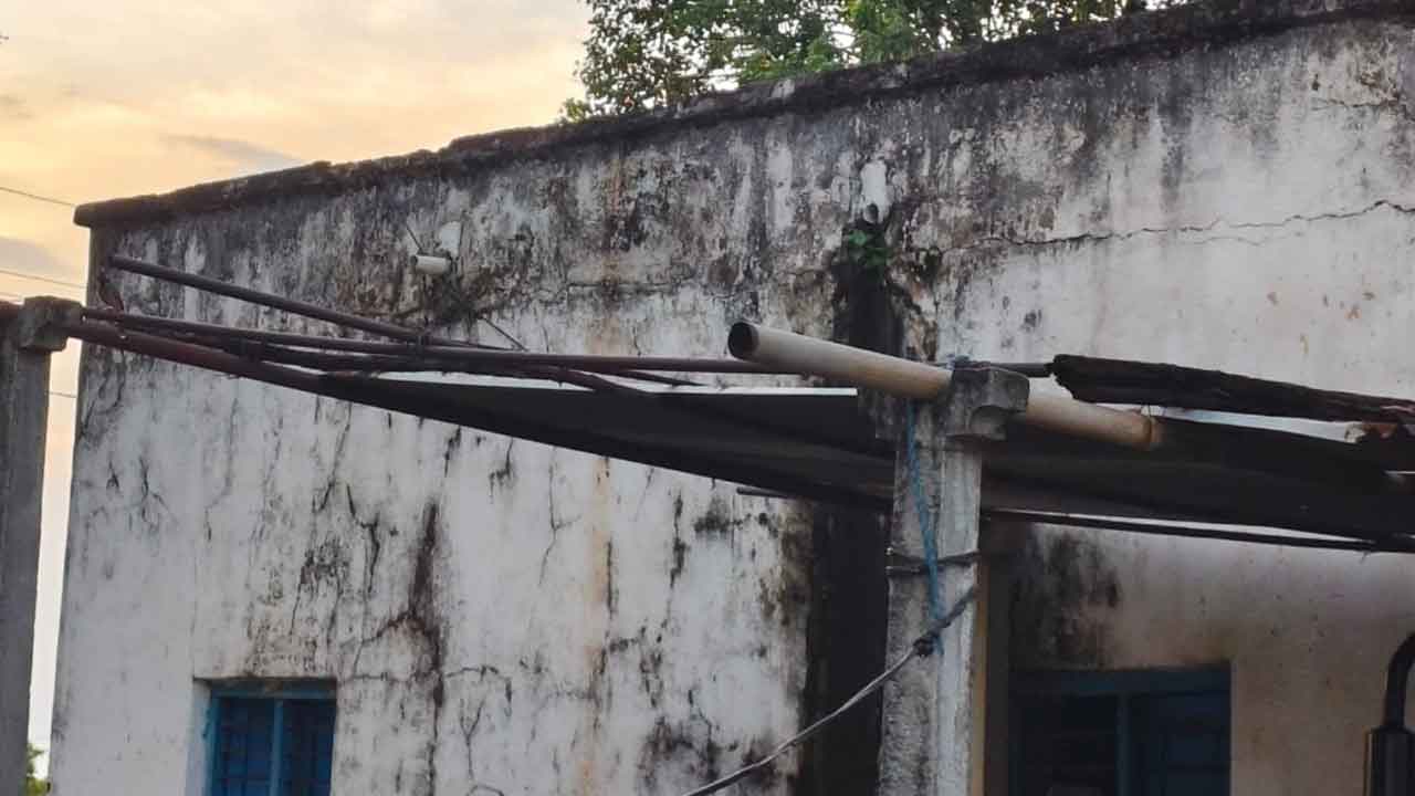 చదువులమ్మ ఒడి.. పట్టించుకోకపోతే మృత్యు ఒడి