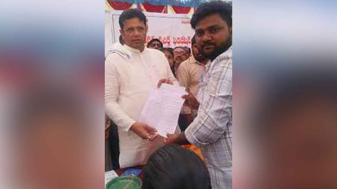 Mahadevpur | ఇంటర్, డిగ్రీ విద్యార్థులకు ఎస్‌ఎంహెచ్ హాస్టల్స్ ఏర్పాటు చేయాలని మంత్రికి వినతి