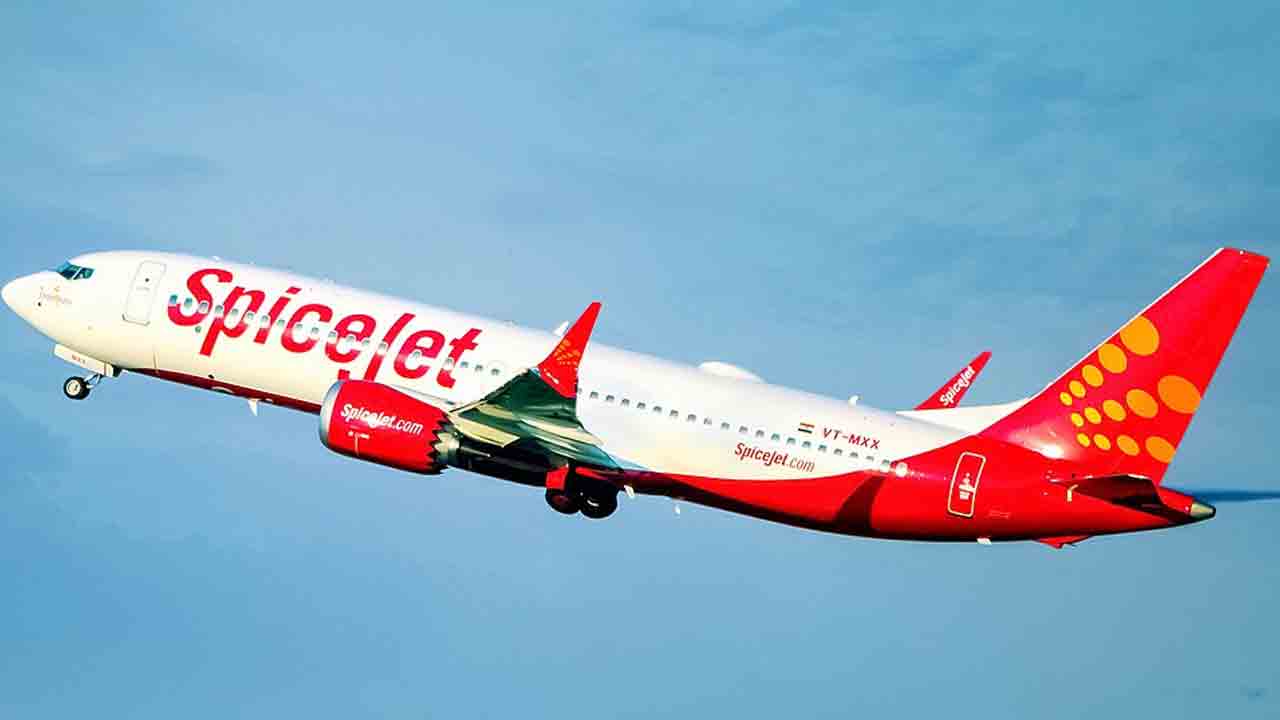 SpiceJet | శంషాబాద్‌-తిరుపతి స్పైస్‌జెట్‌ విమానంలో సాంకేతిక లోపం..
