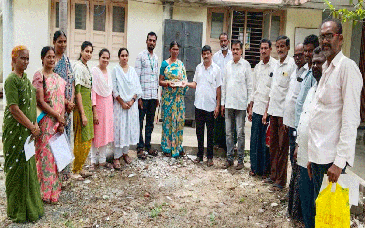 Madhira : వ్యవసాయ రుణాలను సద్వినియోగం చేసుకోవాలి : సీతారామరెడ్డి