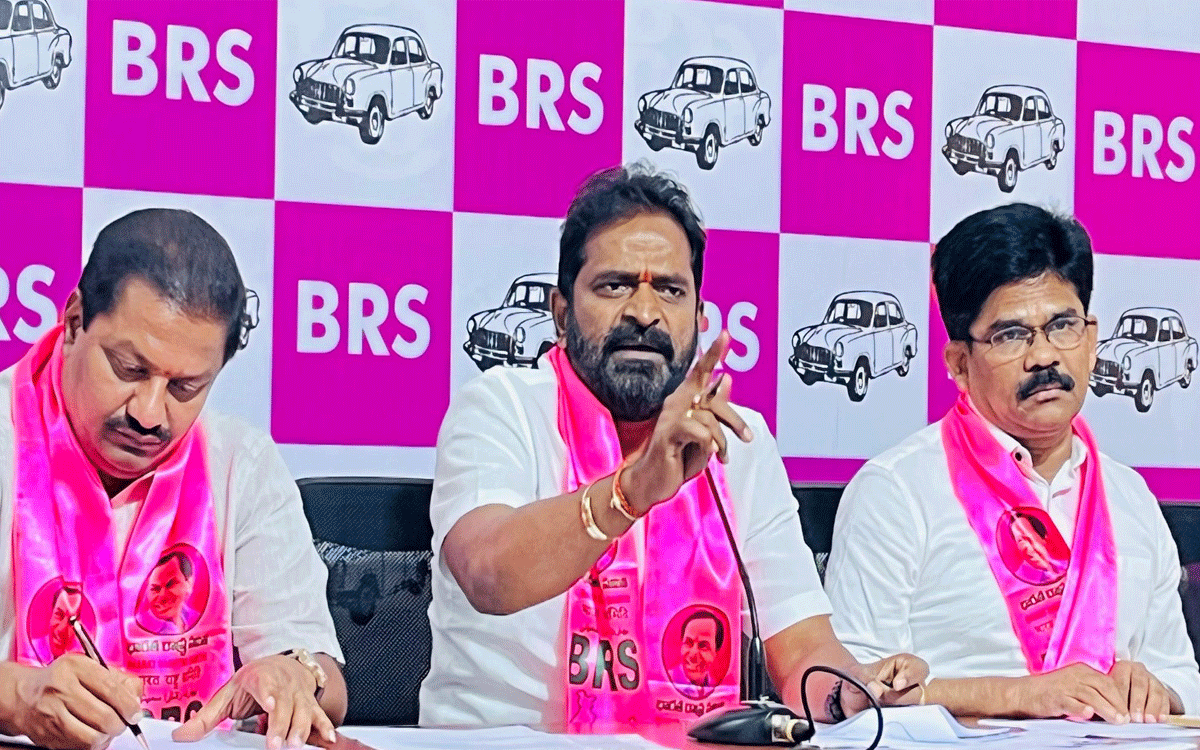 Hyderabad : కుల వృత్తులను నాశనం చేయాలని చూస్తున్న కాంగ్రెస్ ప్రభుత్వం : మాజీ మంత్రి వి.శ్రీనివాస్ గౌడ్
