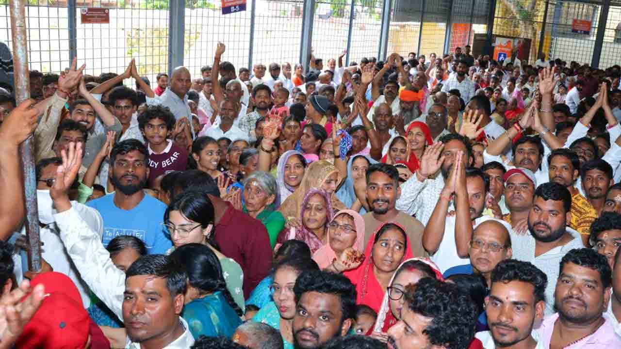 Srisailam | శ్రీశైలంలో ఆగస్టు నెలంతా స్పర్శదర్శనాలు