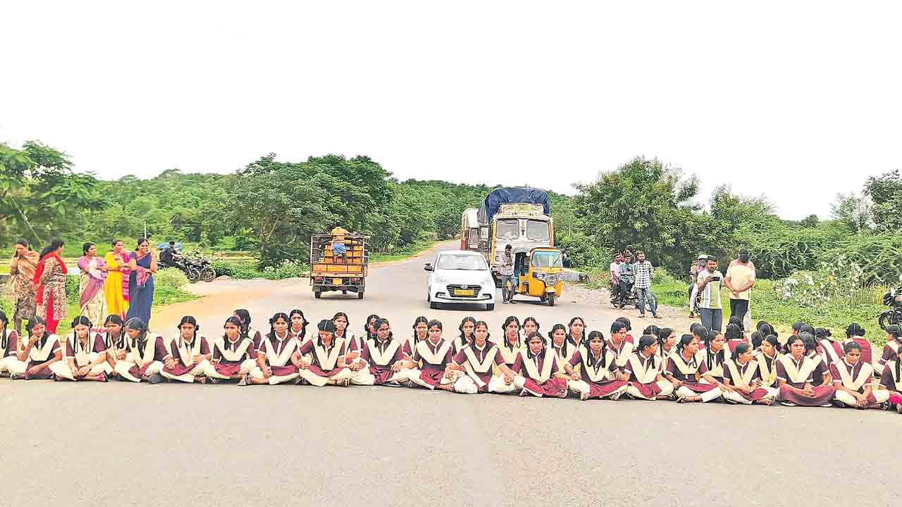 గురుకులం అసవ్తవ్యస్తం !