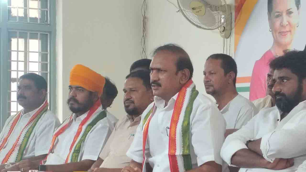 Indiramma Indlu | కరీంనగర్ నియోజకవర్గంలో అర్హులైన అందరికీ ఇందిరమ్మ ఇండ్లు..