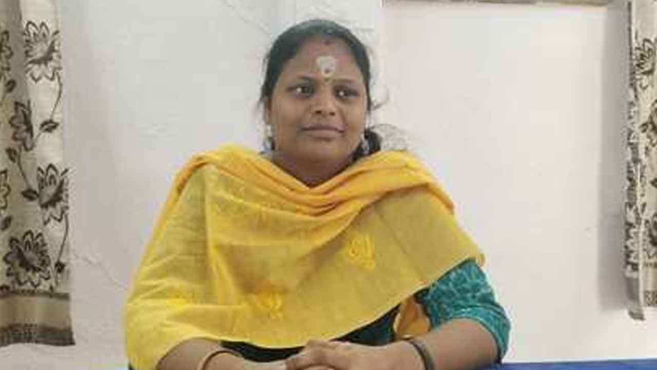 Ramala Sunitha | ఉమ్మడి వరంగల్ జిల్లాలో 1295 ఎకరాల భూములు అన్యాక్రాంతం : రామాల సునిత