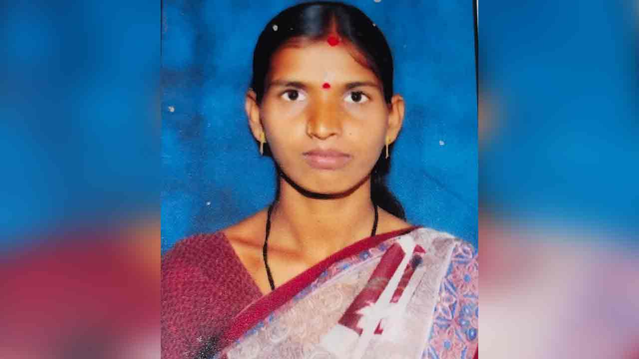 Mahabubnagar | మద్యం మత్తులో కారు డ్రైవర్ బీభత్సం.. మహిళ మృతి