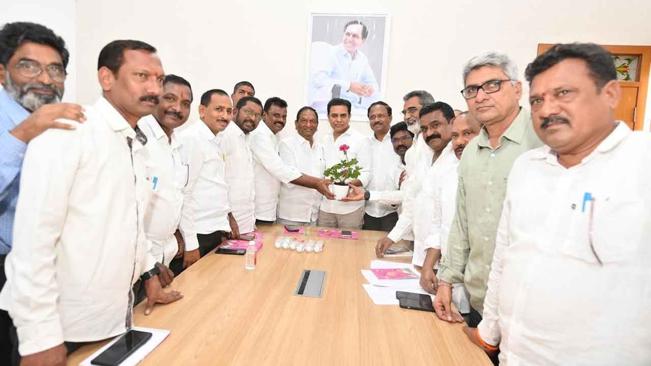 కార్మికులకు కష్టమొస్తే అండగా ఉంటాం..