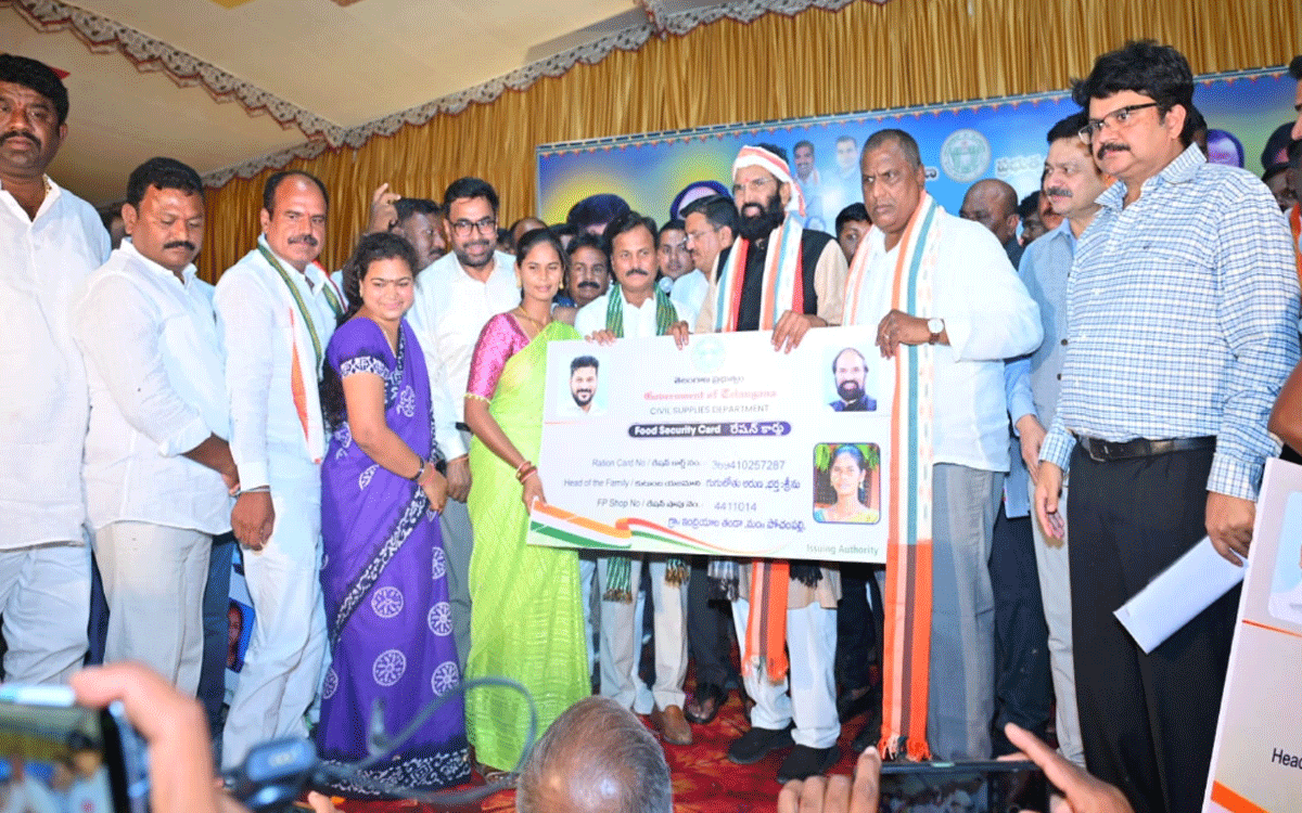 Bhoodan Pochampally : బునాదిగానీ కాల్వ పనులను వేగంగా పూర్తి చేయాలి : మంత్రి ఉత్తమ్ కుమార్ రెడ్డి