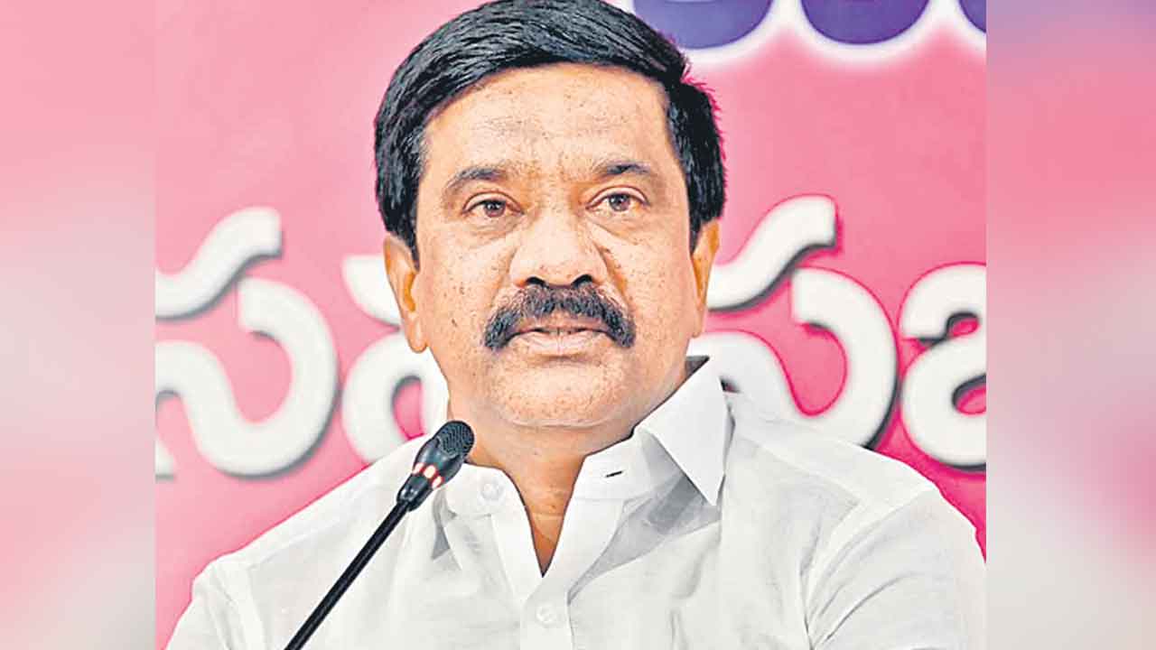 అబద్ధాలు వల్లెవేసిన ఖర్గే!.. వేముల ఫైర్‌