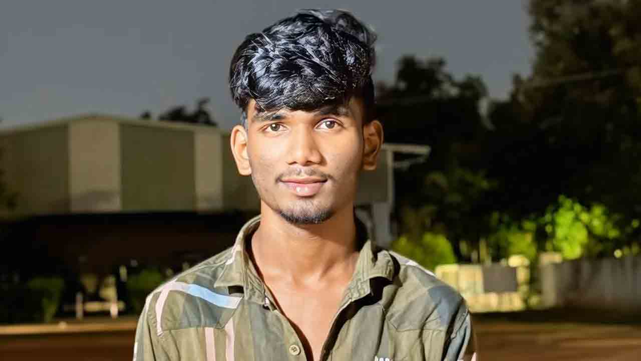 Youth Died in Accident | లోతుకుంటలో బైక్ ఢీకొని.. డిగ్రీ విద్యార్థి దుర్మరణం
