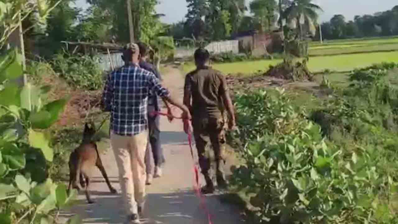 villagers kill, burn 5 of family | క్షుద్రపూజల అనుమానంతో.. కుటుంబంలోని   ఐదుగురిని చంపి దహనం