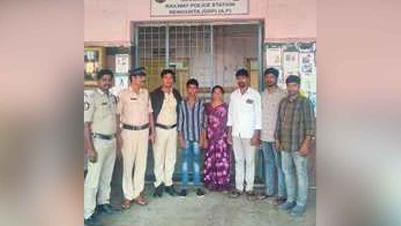 Missing | అదృశ్యమైన గిరిజనగురుకుల పాఠశాల విద్యార్థి ఆచూకీ లభ్యం