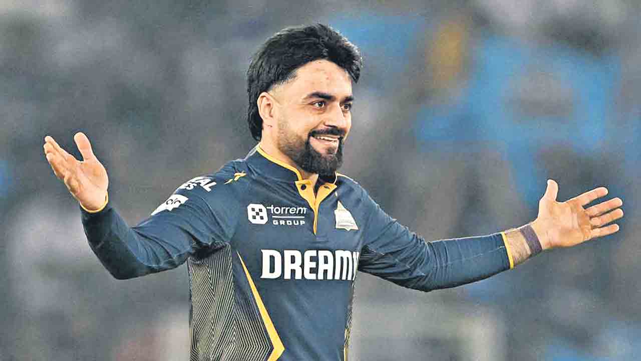 రషీద్‌ ఖాతాలో అరుదైన రికార్డు