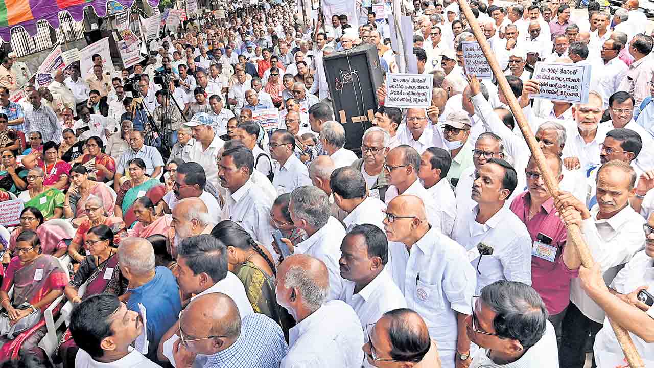 ఈ నెల 15 డెడ్లైన్.. స్పందించకుంటే ఉద్యమ కార్యాచరణ
