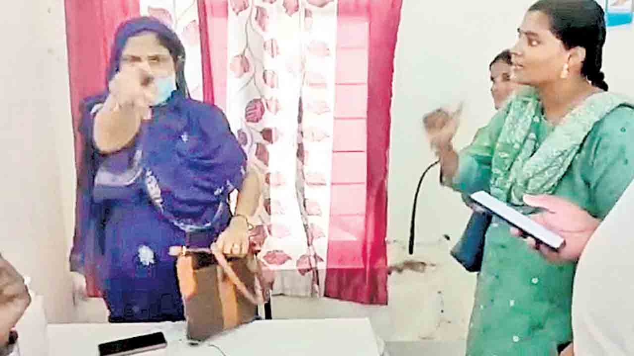 గర్భిణికి ఎంతకష్టం