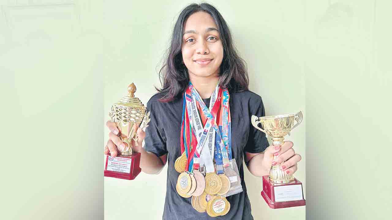 11వ ఏషియన్‌ చాంపియన్‌షిప్‌ స్విమ్మింగ్‌ పోటీలకు ఇందూరువాసి