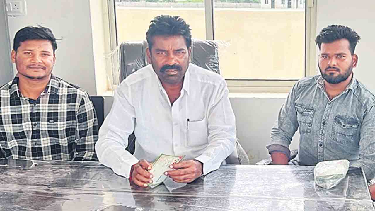 కమీషన్లకు కక్కుర్తిపడే.. యూరియా ఇవ్వడం లేదు..