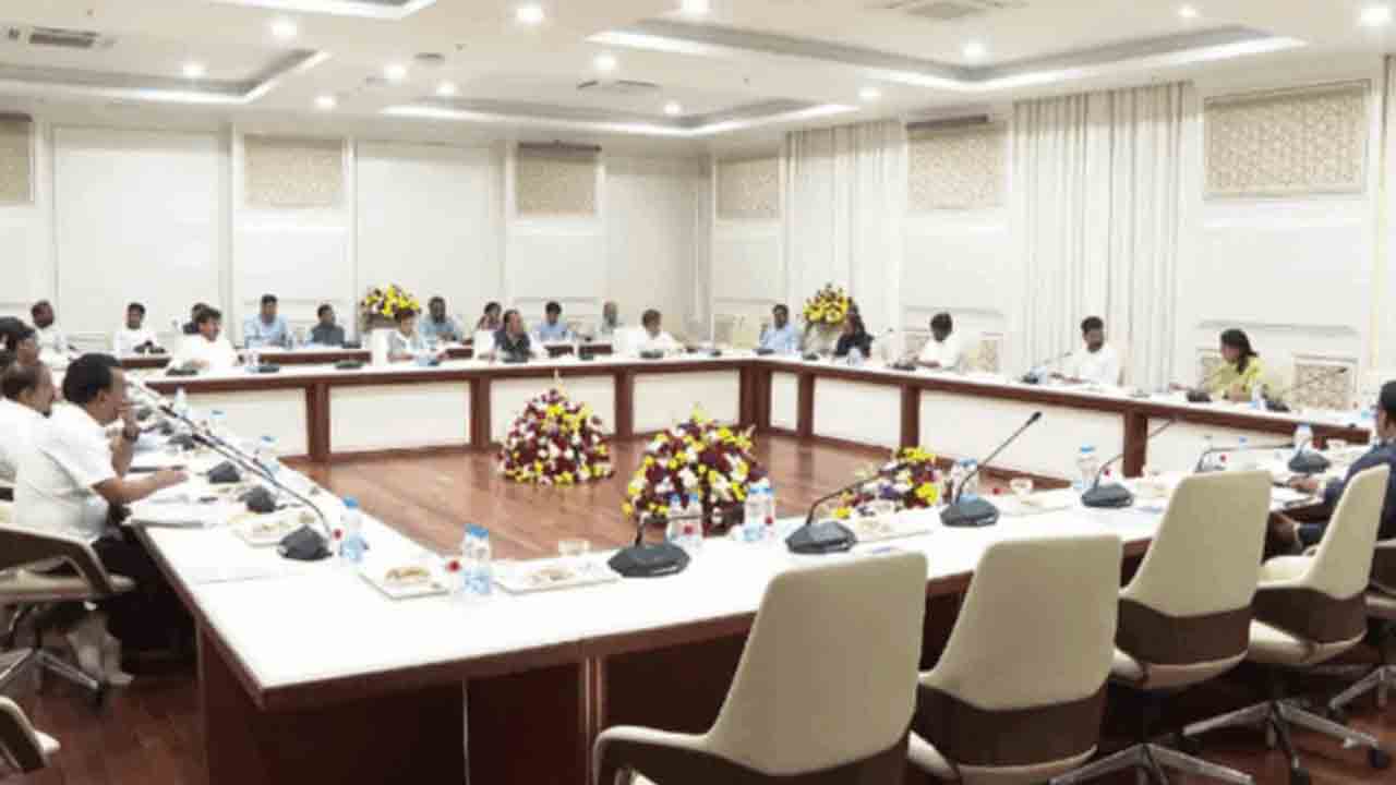 ‘స్థానిక’ఎన్నికలపై ఎలా వెళ్దాం!