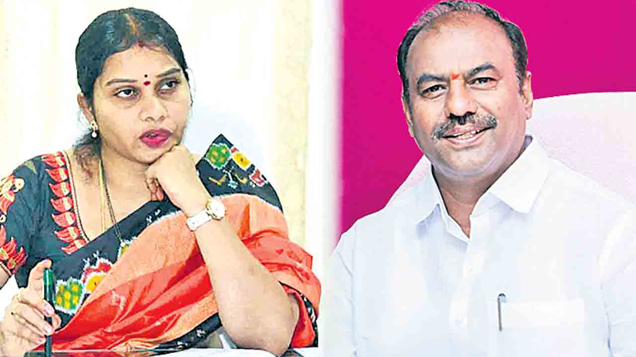 Saritha Vs Bandla | గద్వాల కాంగ్రెస్‌కు బండ్ల గుదిబండేనా?