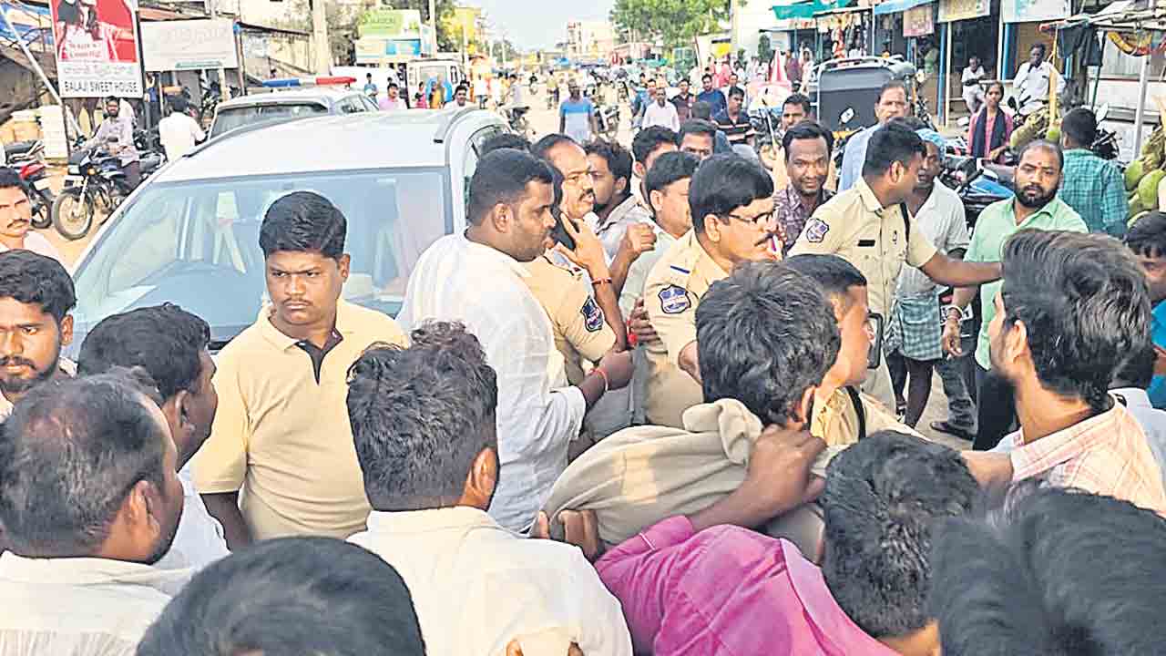 మాజీ ఎమ్మెల్యే పై దాడికి యత్నిం