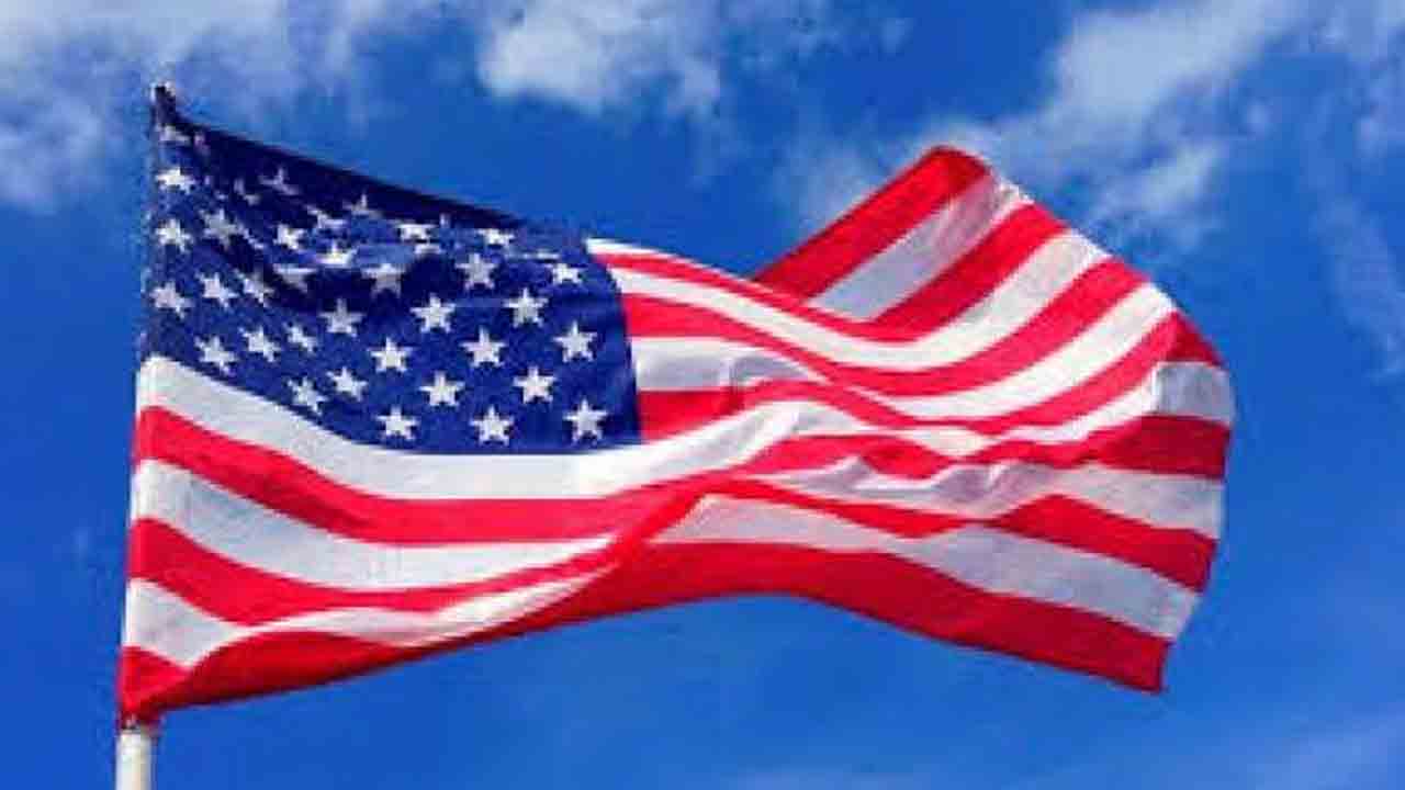 అమెరికా అప్పు 3,235 లక్షల కోట్లు