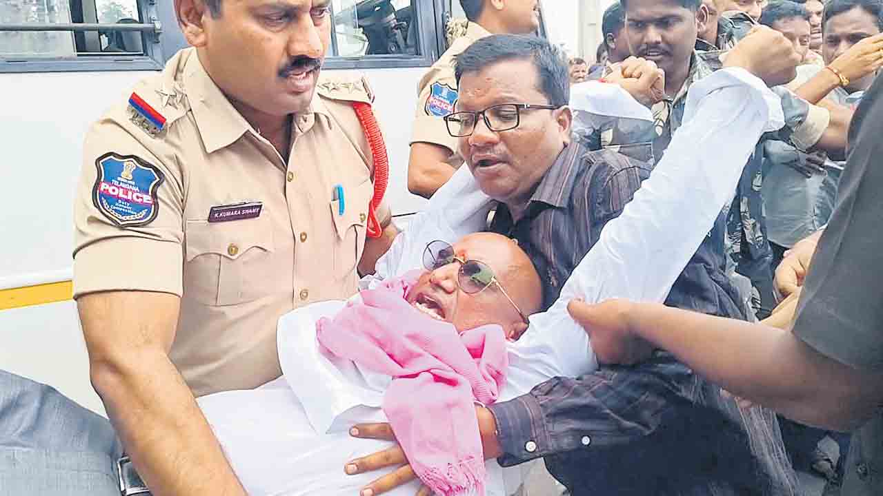 పోడు రైతుల అరెస్టు