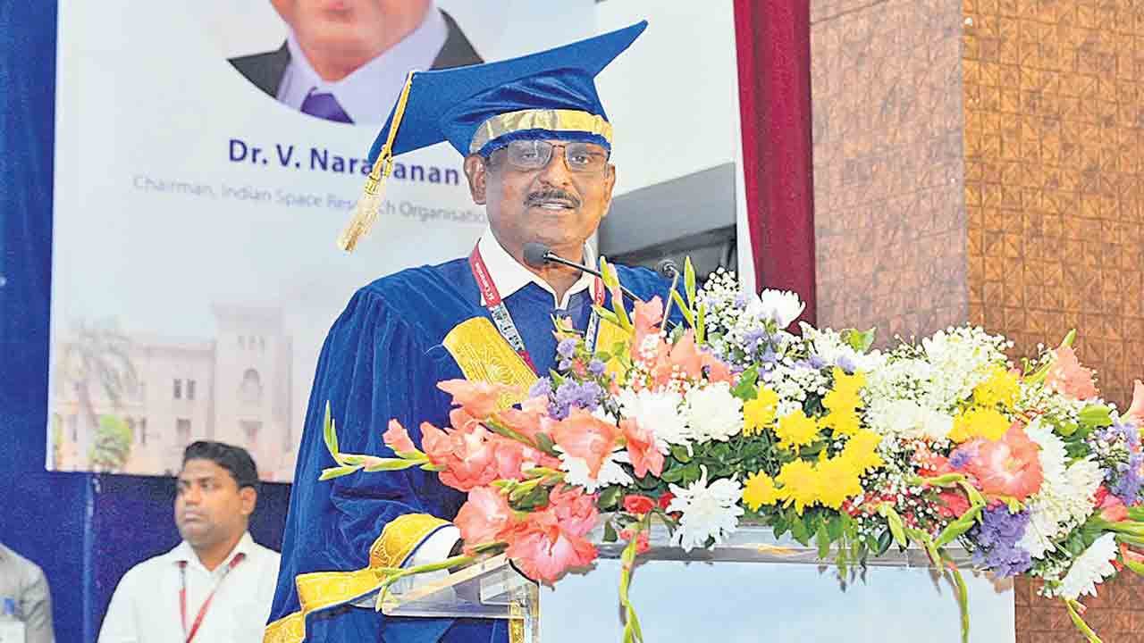 ISRO | త్వరలోనే బాహుబలి రాకెట్.. 75 కిలోల పేలోడ్ మోసుకెళ్లే కెపాసిటీ.. కీలక విషయాలు వెల్లడించి ఇస్రో చైర్మన్