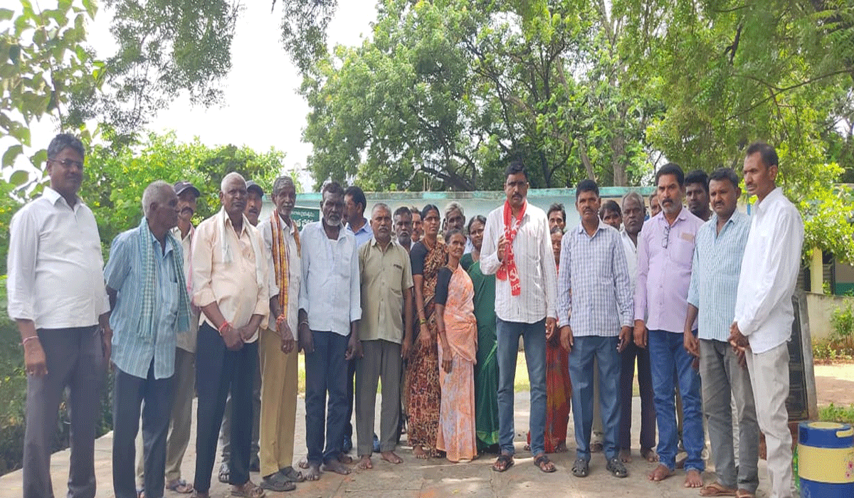 GP workers | జీపీ కార్మికుల పెండింగ్ జీతాలు చెల్లించాలి.. సీఐటీయూ జిల్లా సహాయ కార్యదర్శి కొప్పుల శంకర్‌
