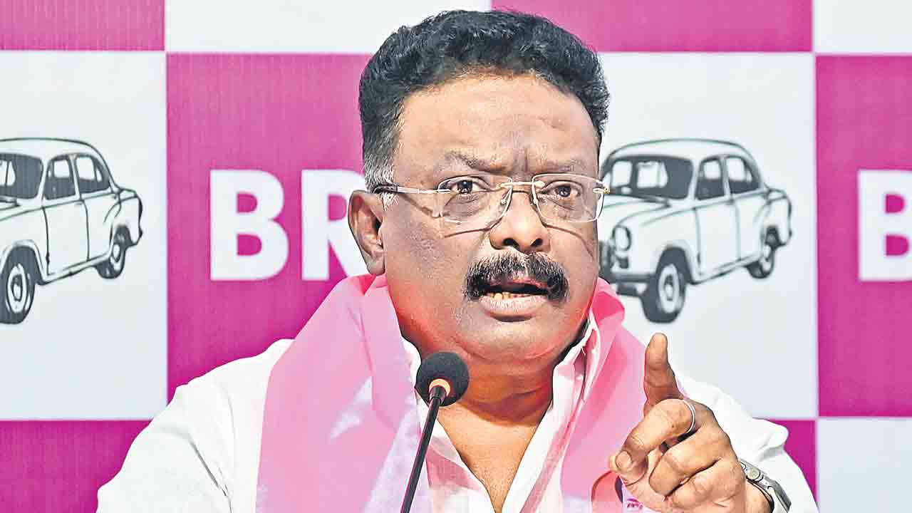 ఆర్‌ఆర్‌ ట్యాక్స్‌తో రాష్ట్రం అధోగతి