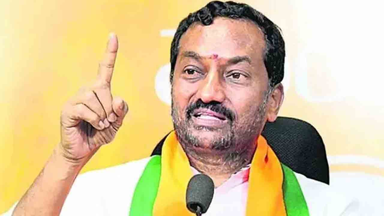 నిర్వహణ లోపంతోనే కొరత: రఘునందన్‌రావు