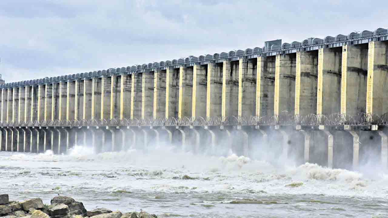 జూరాల డ్యాం 8 గేట్లు ఓపెన్‌