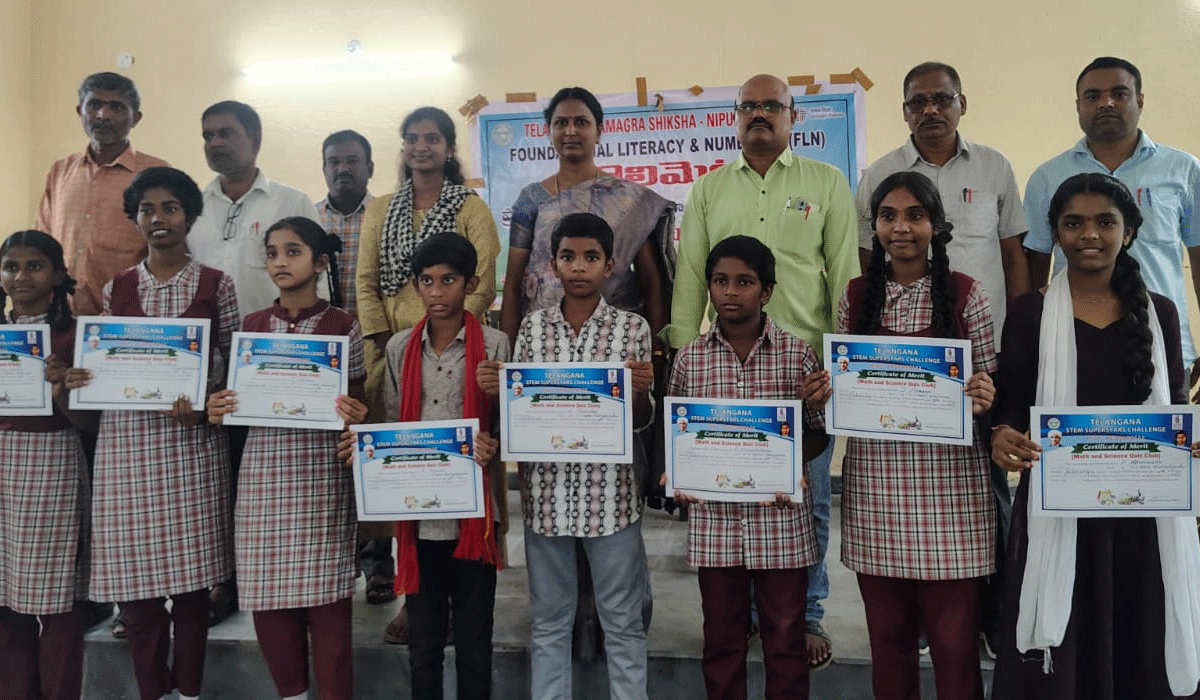 Talent Test | పాలకుర్తిలో మండల స్థాయిలో గణిత అండ్ సైన్స్ టాలెంట్ టెస్ట్.. పాల్గొన్న విద్యార్థులు