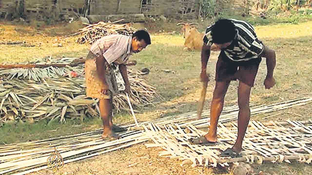 గిరిజనం.. గరం గరం!.. చేవేళ్ల డిక్లరేషన్‌ పేరుతో కాంగ్రెస్‌ దగా