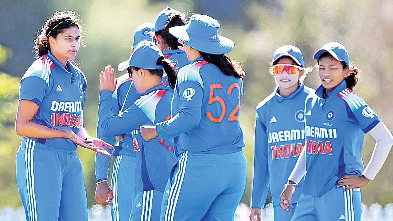 అమ్మాయిలు అదుర్స్‌