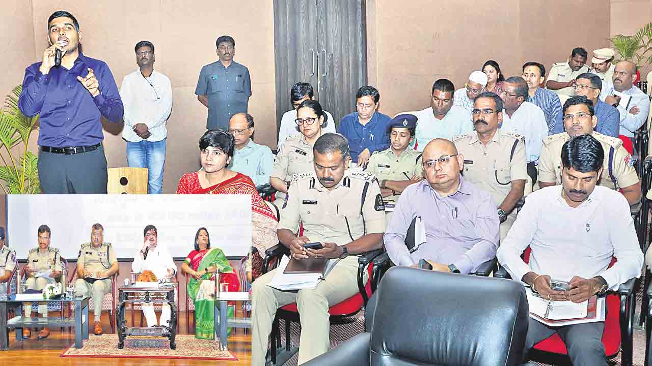 మంత్రి సమీక్షలో కలెక్టర్లకు అవమానం!