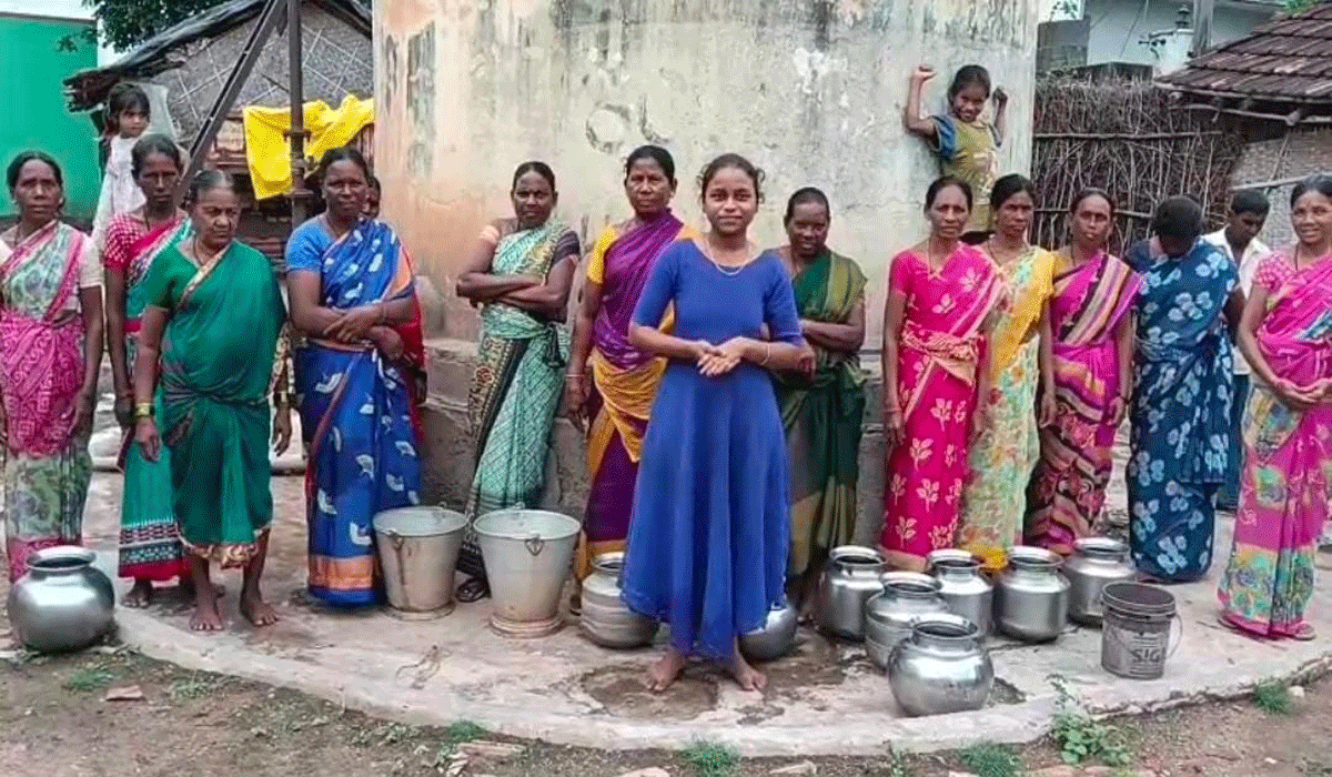 Water Problam |  సోమగూడలో బోర్ మరమ్మతులకు నోచుకోక అన్నింటికీ వాగే దిక్కు..