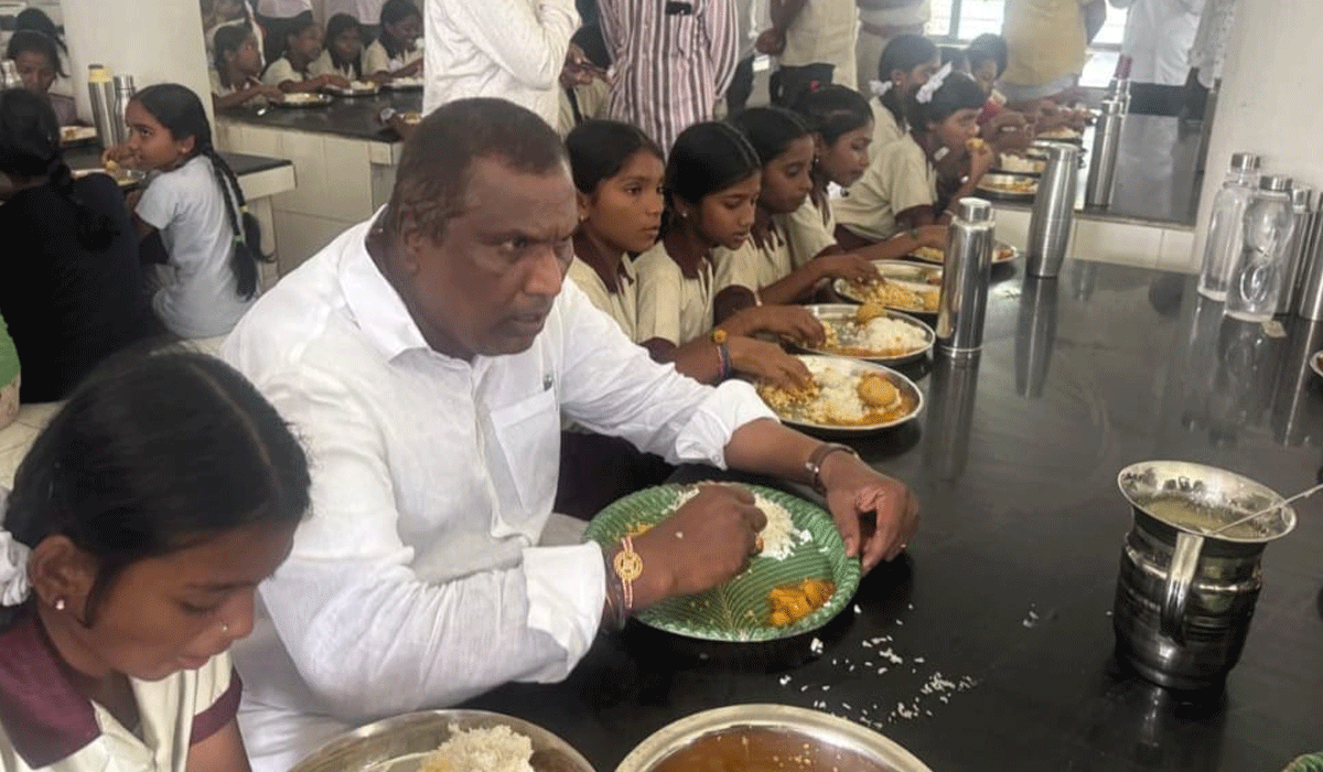 Minister Adluri | గురుకులం విద్యార్థులకు దొడ్డు బియ్యంతో భోజనం ఏంటి..?.. మంత్రి అడ్లూరి