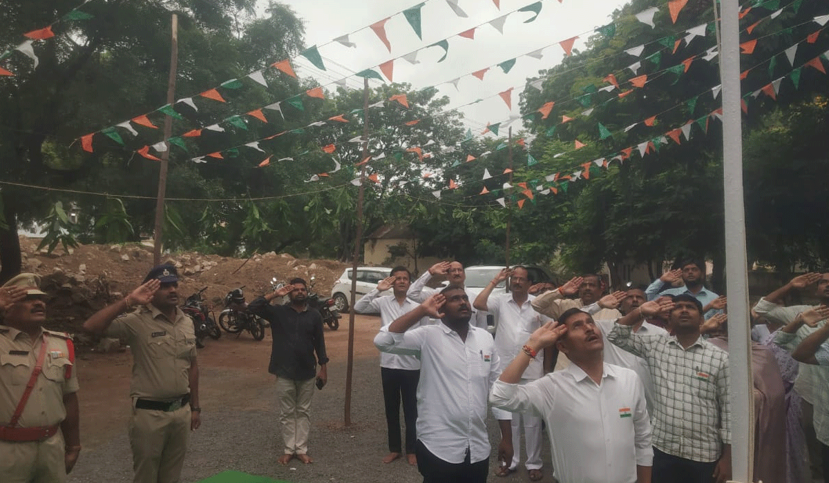 Flag festival | పెద్దపల్లి లో ఘనంగా జెండా పండుగ..