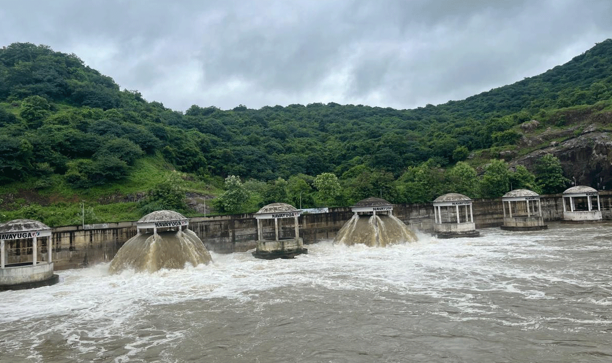 Nandi Pump House | నంది పంప్ హౌస్ నుంచి కొనసాగుతున్న గోదావరి జలాల ఎత్తిపోతలు