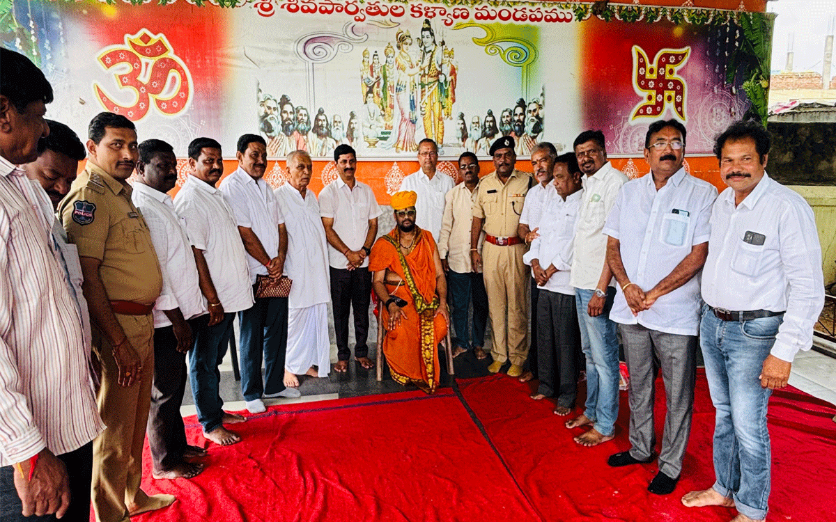 Bodhan ACP Srinivas | ప్రవీణ్ మహారాజ్ కు రాష్ట్ర కార్యవర్గంలో స్థానం అభినందనీయం.. బోధన్ ఏసీపీ శ్రీనివాస్