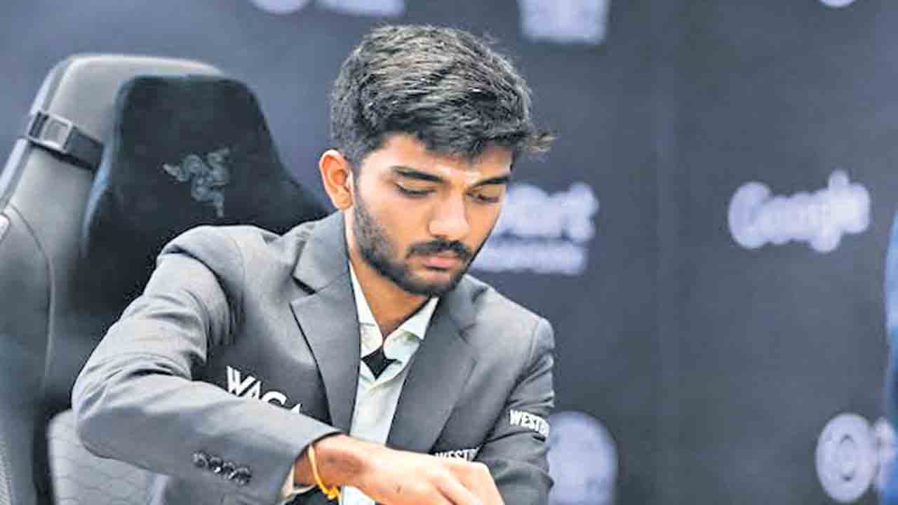 ఆరో స్థానానికి పడిపోయిన గుకేశ్‌